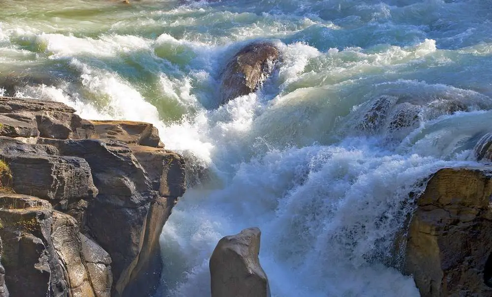 Bow Falls, Alberta