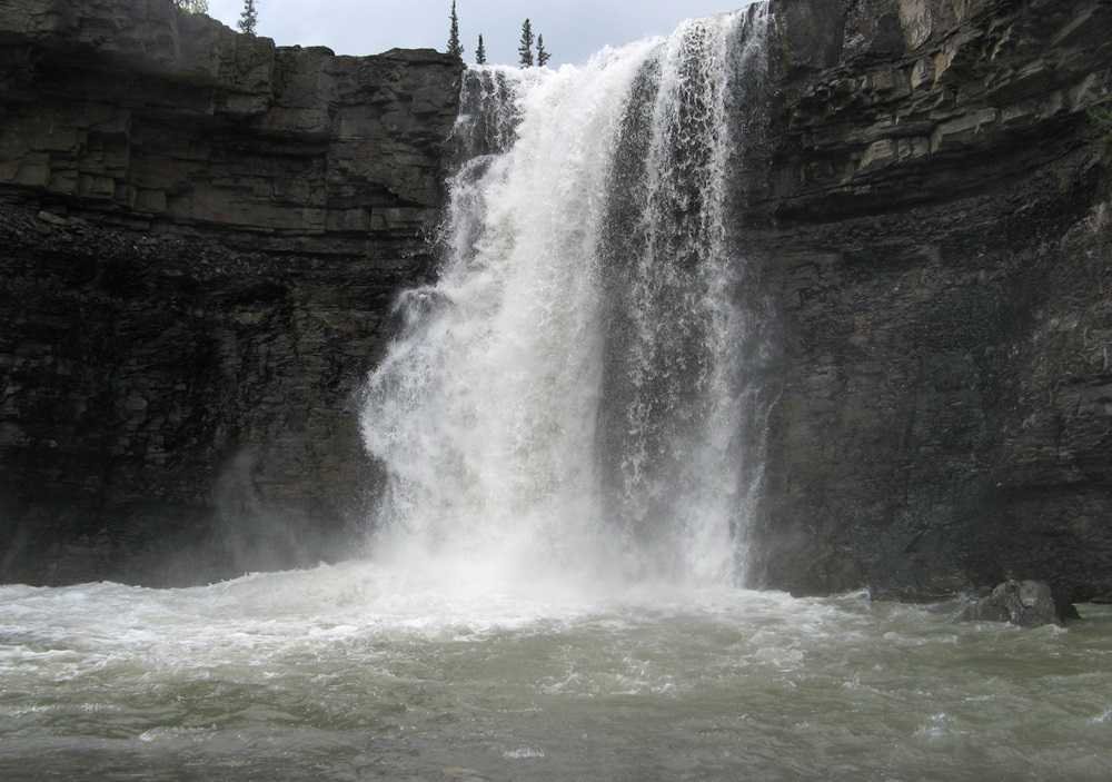 Crescent Falls