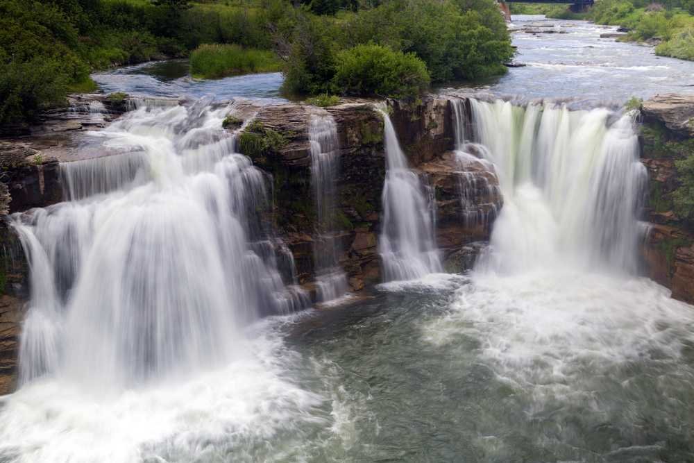 Lundbreck Falls